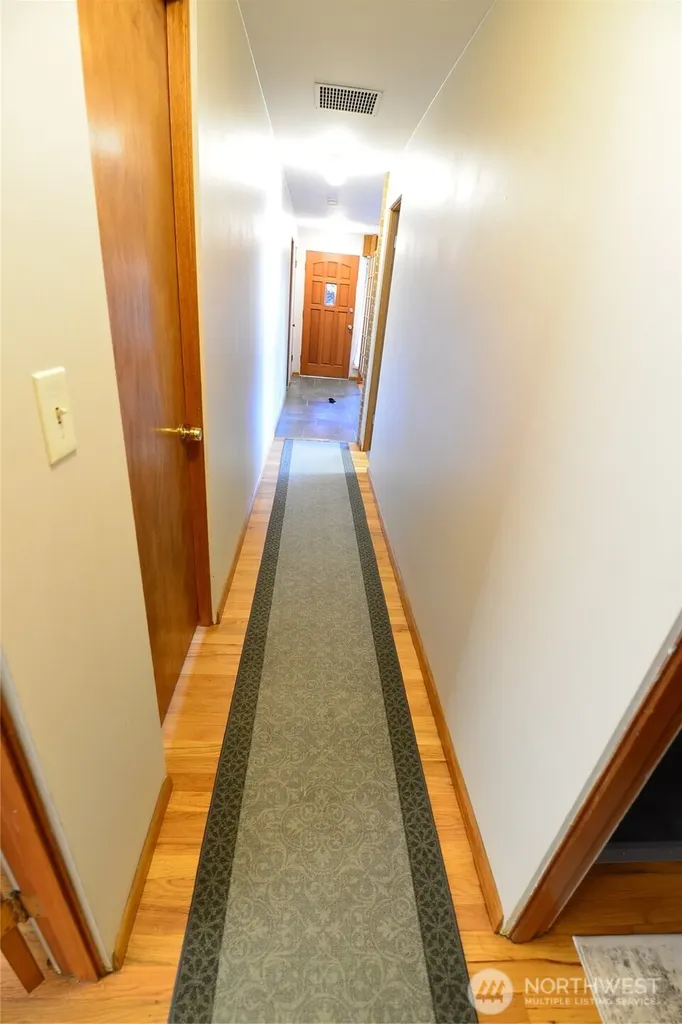 2228 Merchant Everett WA 98208