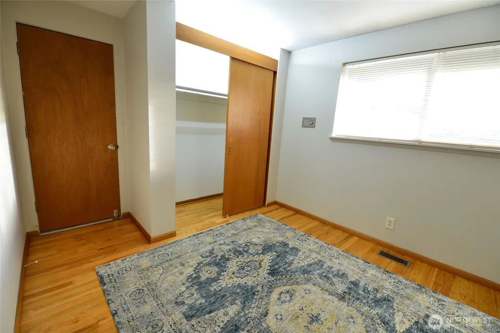 2228 Merchant Everett WA 98208