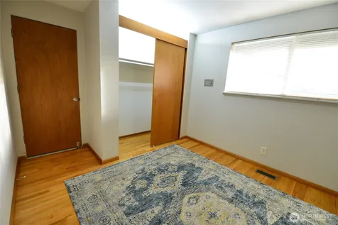 2228 Merchant Everett WA 98208