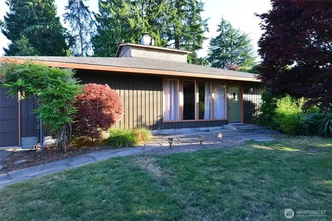 2228 Merchant Everett WA 98208