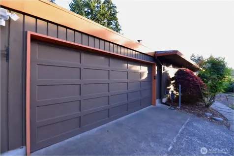 2228 Merchant Everett WA 98208