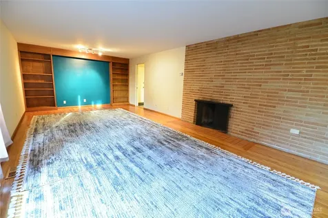2228 Merchant Everett WA 98208