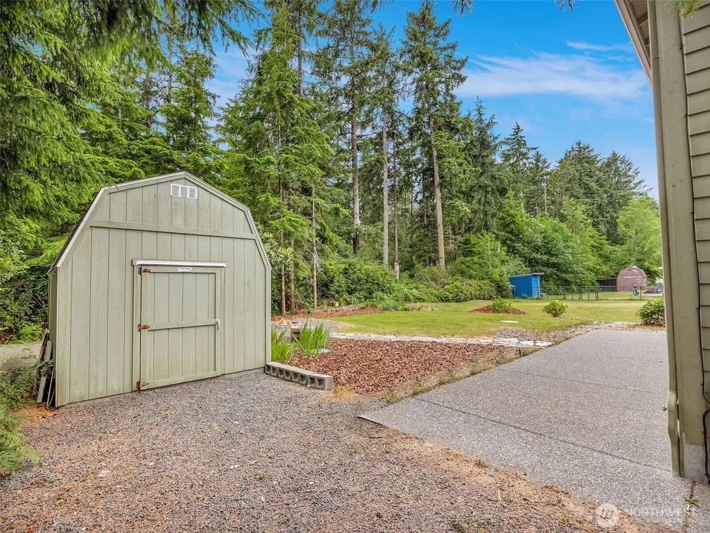 1902 194th Street Long Beach WA 98631