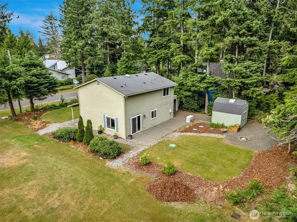 1902 194th Street Long Beach WA 98631