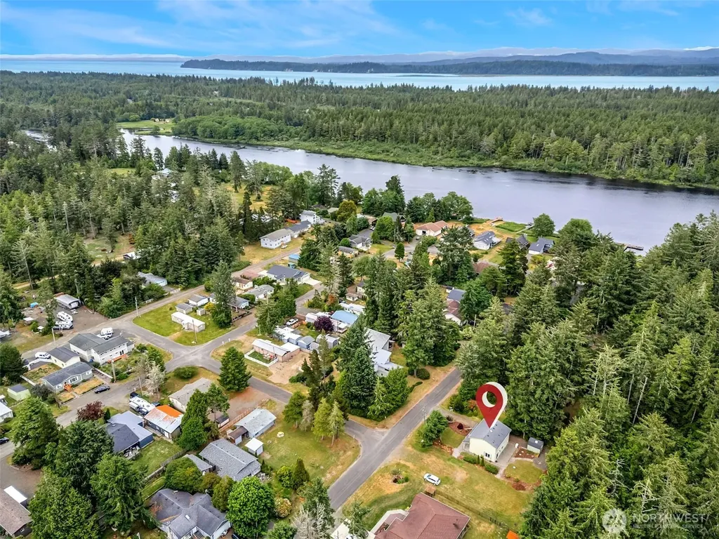 1902 194th Street Long Beach WA 98631