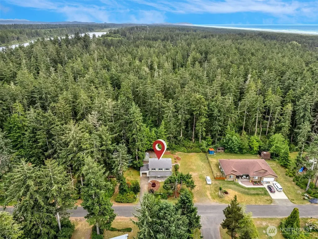 1902 194th Street Long Beach WA 98631