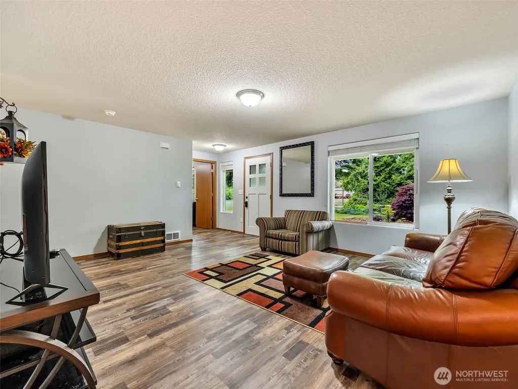 1902 194th Street Long Beach WA 98631