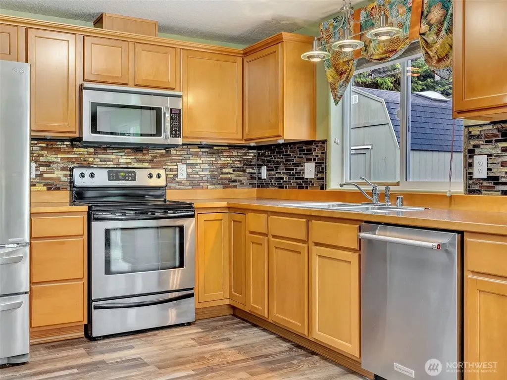 1902 194th Street Long Beach WA 98631