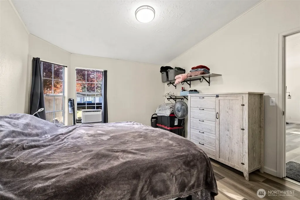 12109 241st Avenue Ct E Buckley WA 98321
