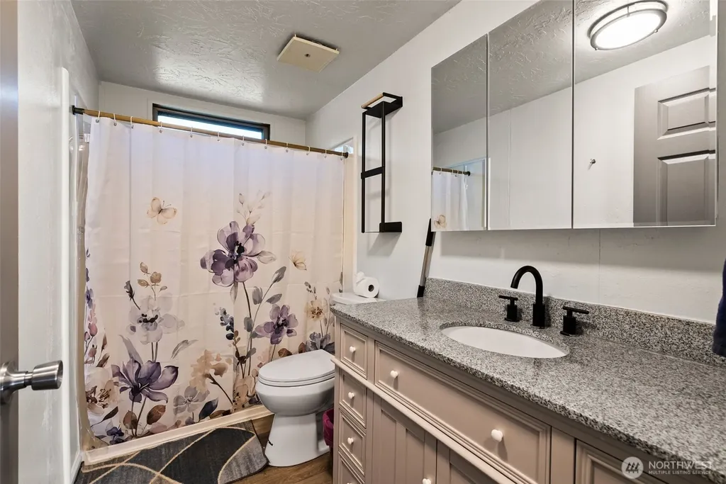 12109 241st Avenue Ct E Buckley WA 98321