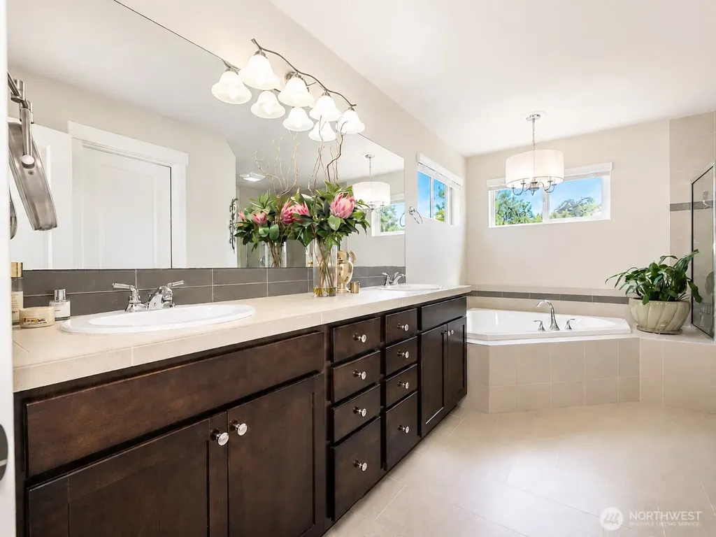 13814 41st Avenue W Lynnwood WA 98087