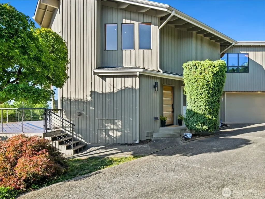 3310 Lake Washington Boulevard N Renton WA 98056