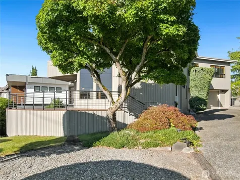 3310 Lake Washington Boulevard N Renton WA 98056