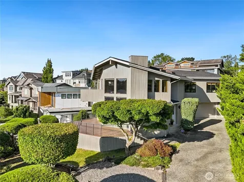 3310 Lake Washington Boulevard N Renton WA 98056