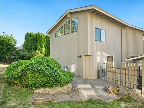 3310 Lake Washington Boulevard N Renton WA 98056