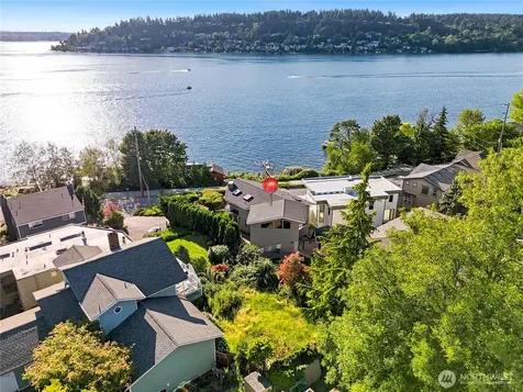 3310 Lake Washington Boulevard N Renton WA 98056