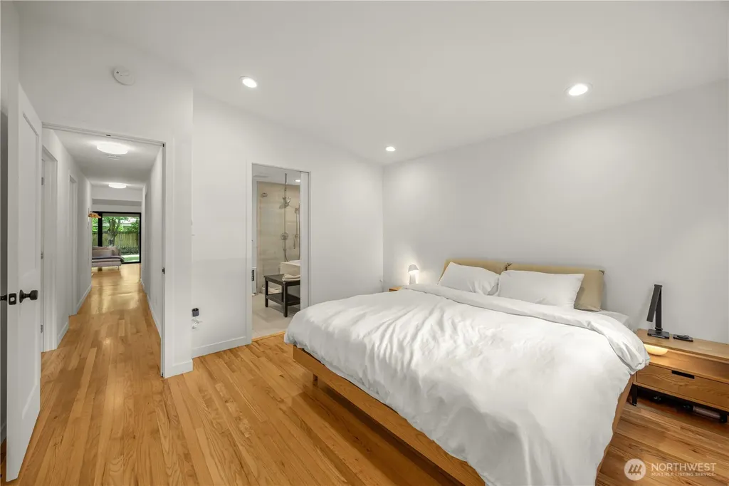 2414 161st Avenue NE Bellevue WA 98008