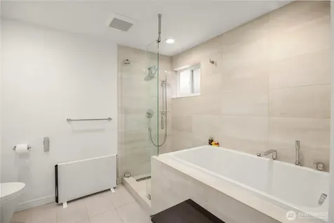 2414 161st Avenue NE Bellevue WA 98008