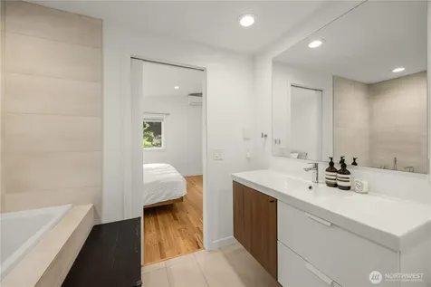 2414 161st Avenue NE Bellevue WA 98008