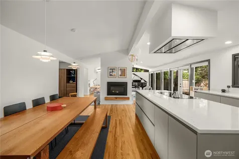 2414 161st Avenue NE Bellevue WA 98008