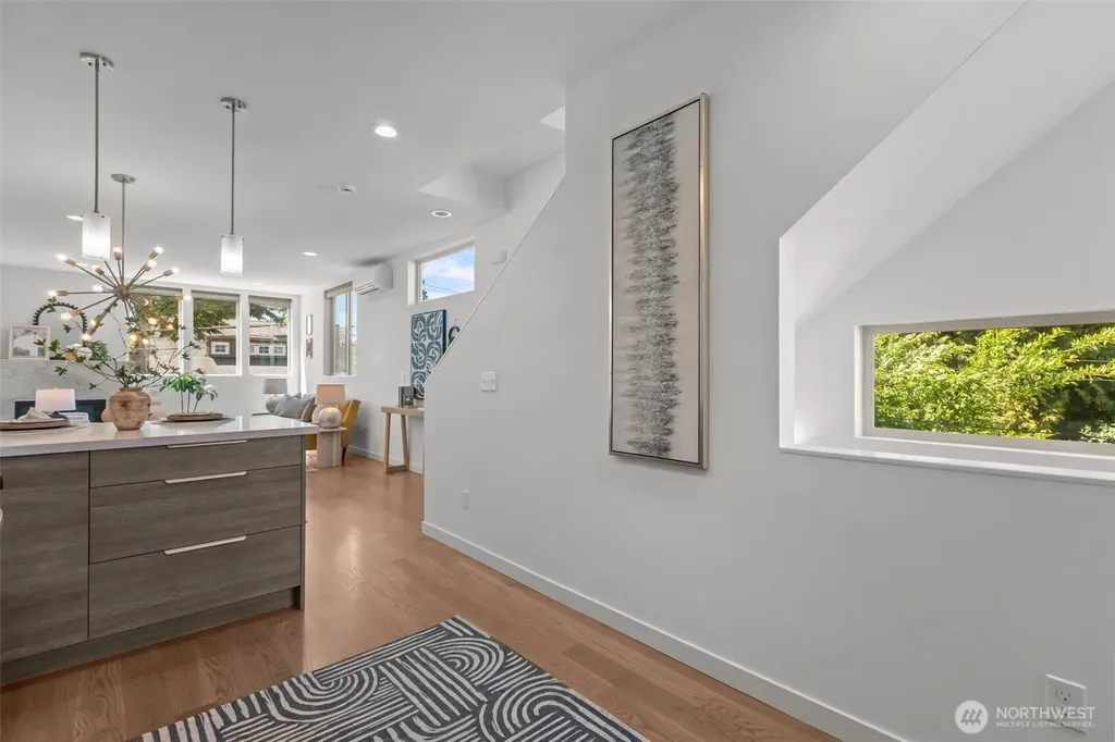 2639 45th Avenue SW Seattle WA 98116