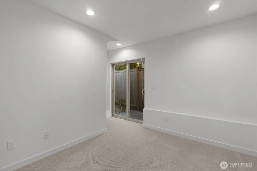 2639 45th Avenue SW Seattle WA 98116