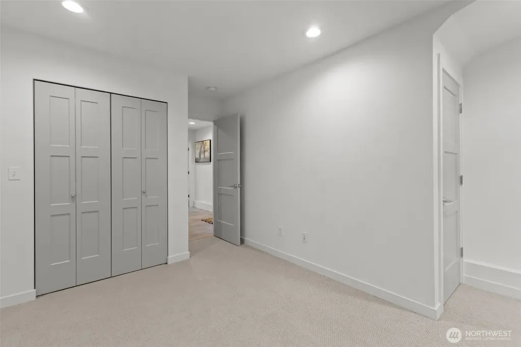 2639 45th Avenue SW Seattle WA 98116