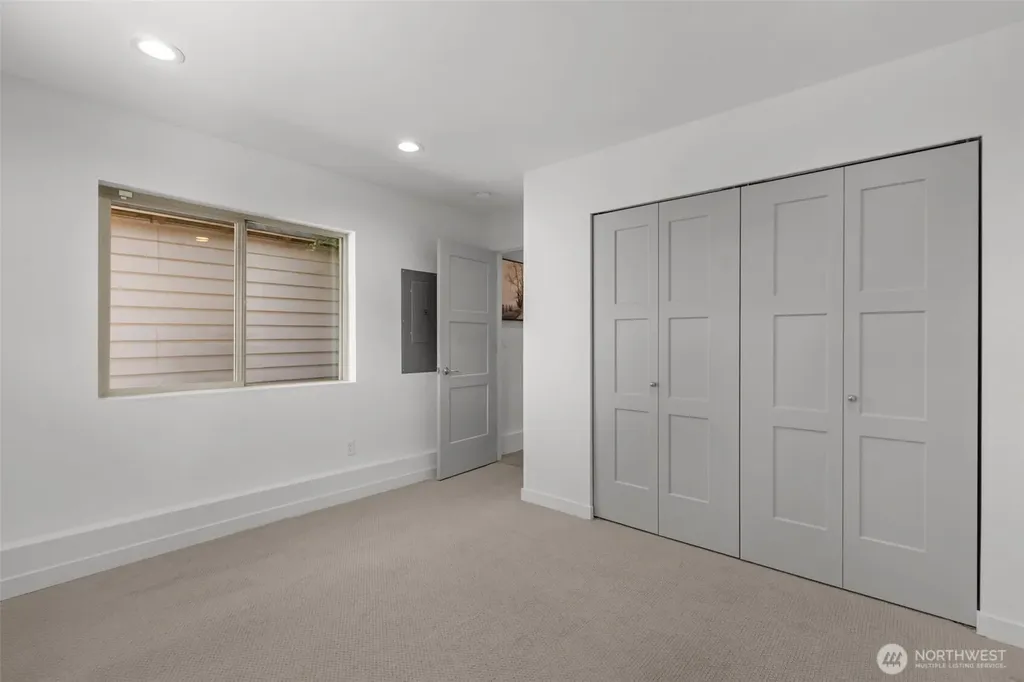 2639 45th Avenue SW Seattle WA 98116