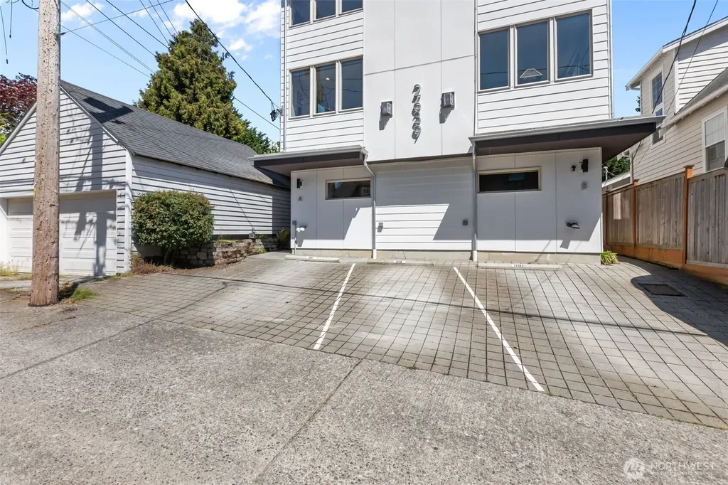2639 45th Avenue SW Seattle WA 98116