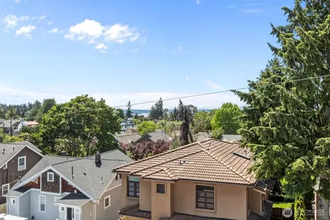 2639 45th Avenue SW Seattle WA 98116