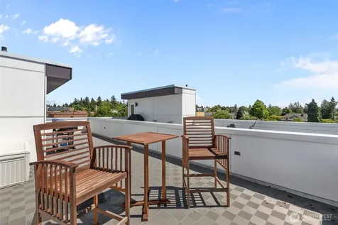 2639 45th Avenue SW Seattle WA 98116