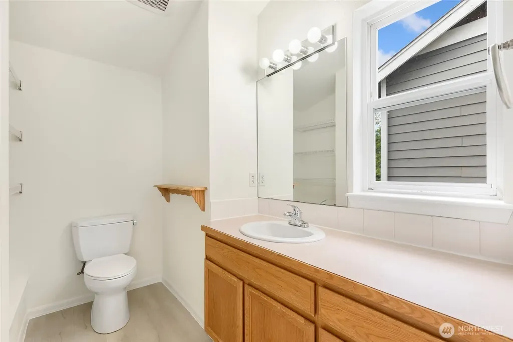 12715 35th Avenue NE Seattle WA 98125