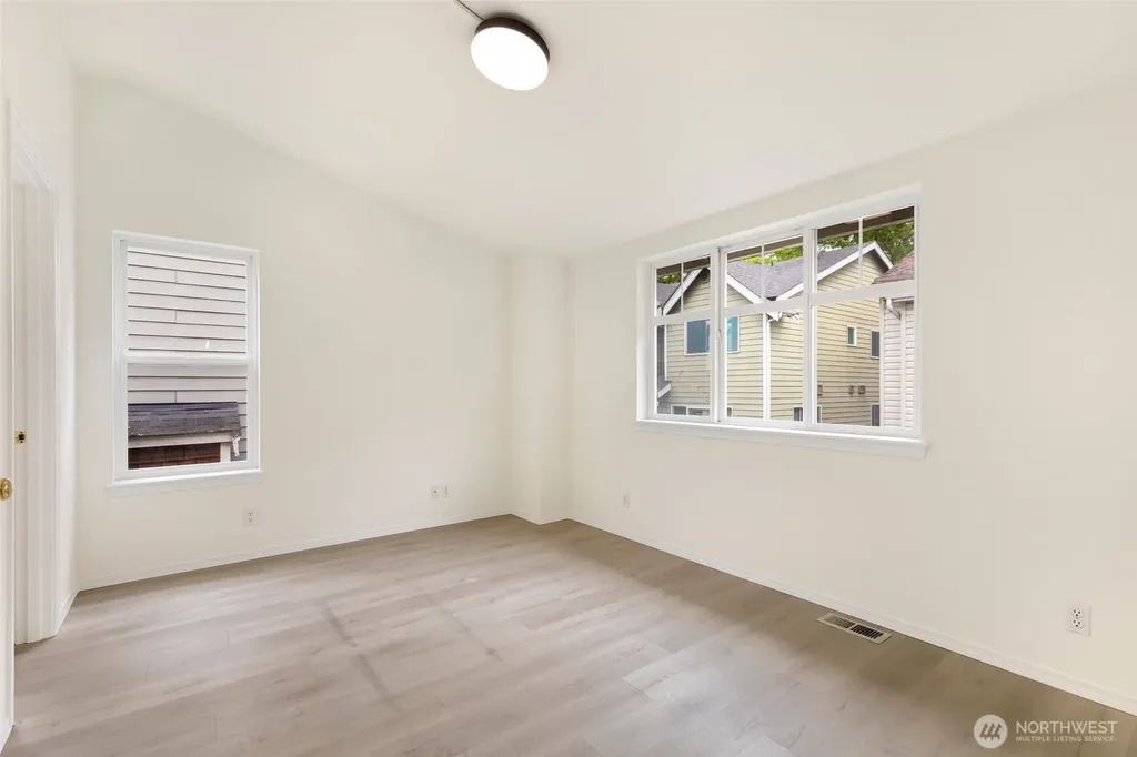 12715 35th Avenue NE Seattle WA 98125