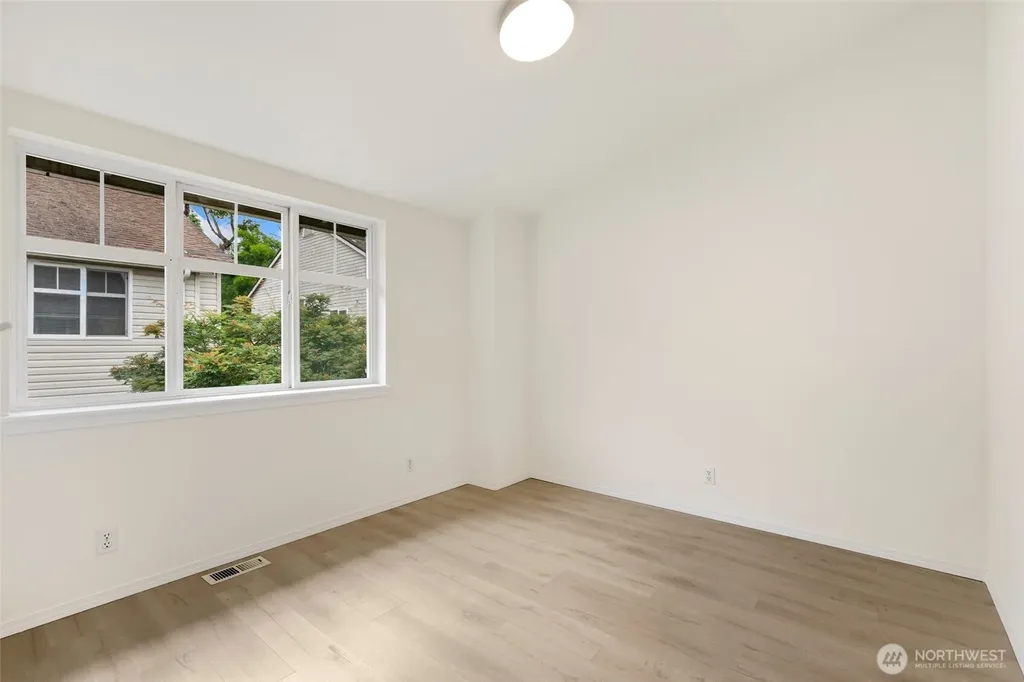 12715 35th Avenue NE Seattle WA 98125