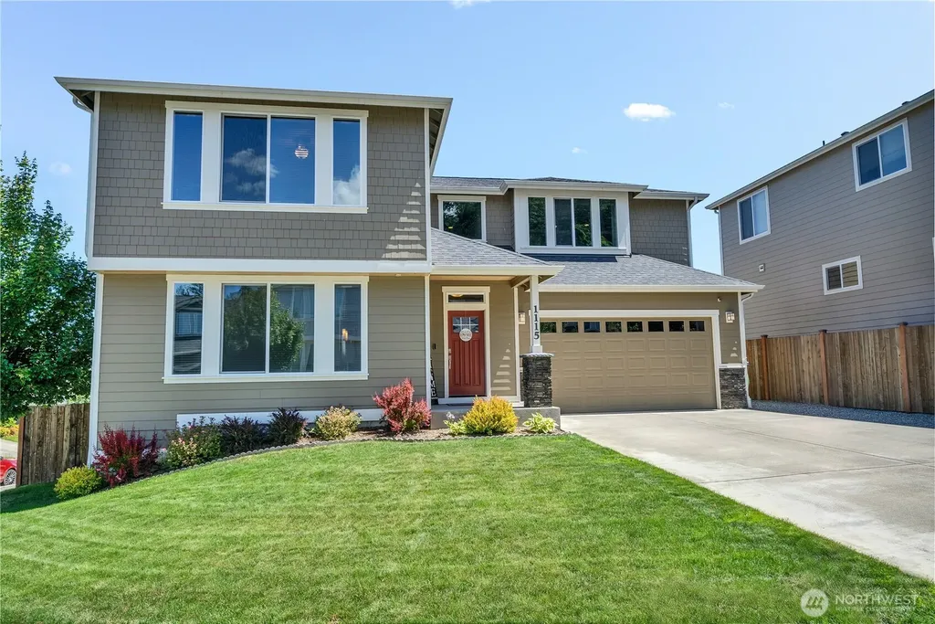1115 NE Sockeye Court Bremerton WA 98311