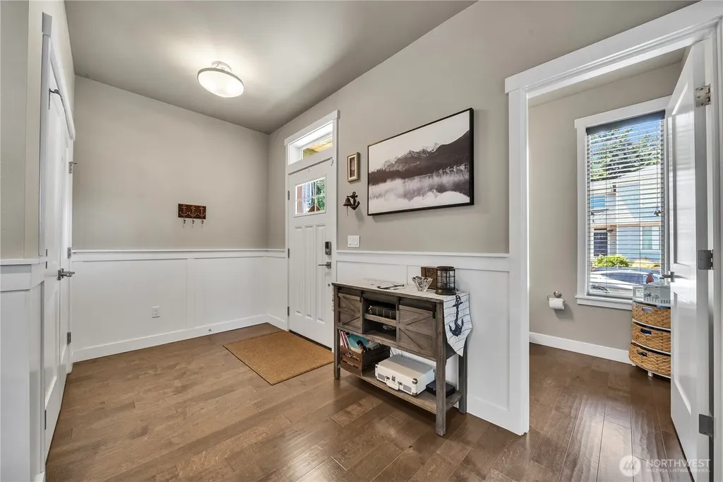 1115 NE Sockeye Court Bremerton WA 98311