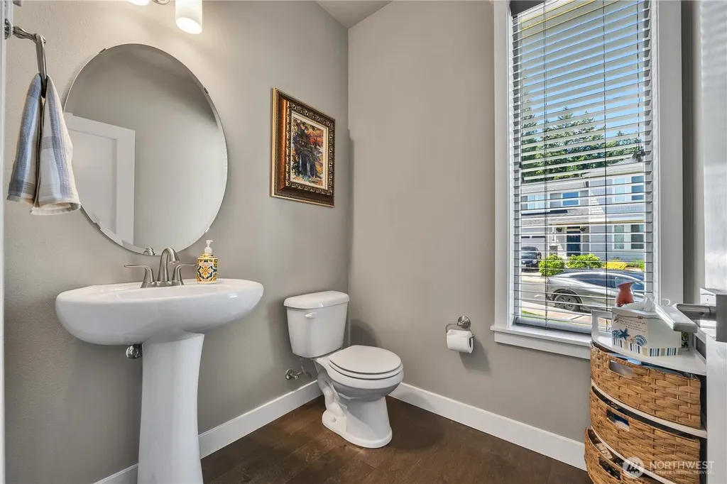 1115 NE Sockeye Court Bremerton WA 98311