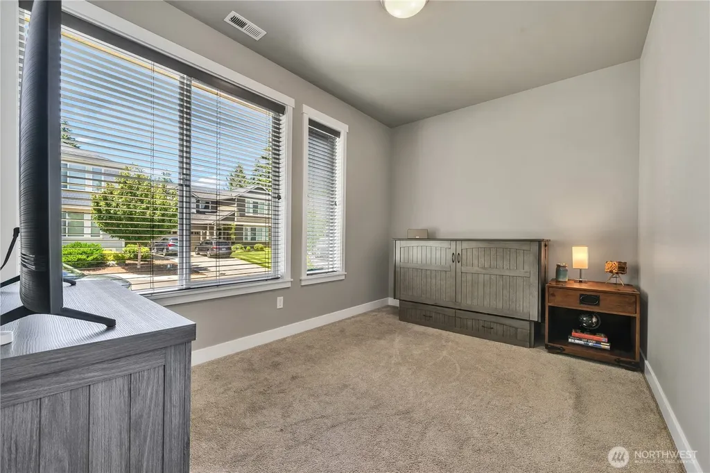 1115 NE Sockeye Court Bremerton WA 98311
