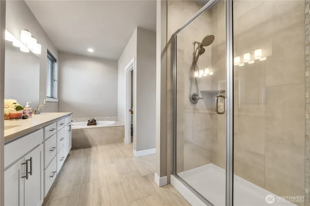 1115 NE Sockeye Court Bremerton WA 98311