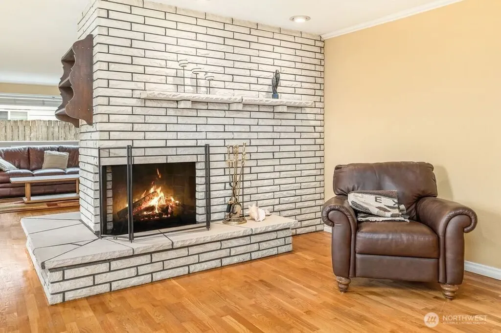 1708 Monterey Court NE Renton WA 98056