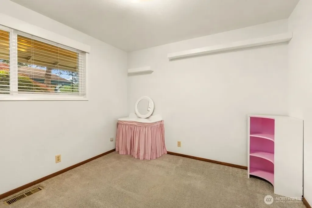1708 Monterey Court NE Renton WA 98056