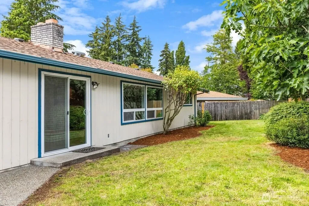 1708 Monterey Court NE Renton WA 98056