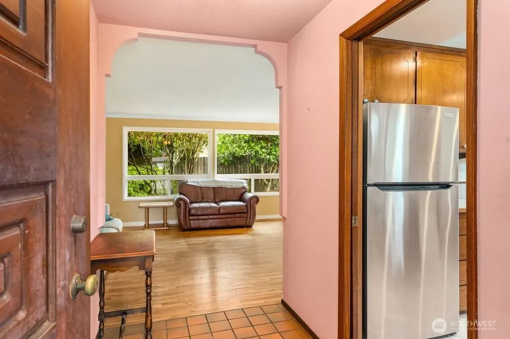 1708 Monterey Court NE Renton WA 98056