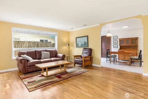 1708 Monterey Court NE Renton WA 98056