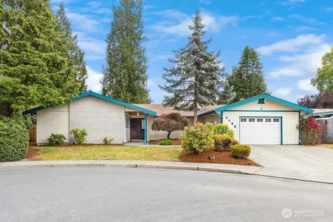 1708 Monterey Court NE Renton WA 98056