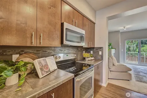 15720 Manor Way Lynnwood WA 98087
