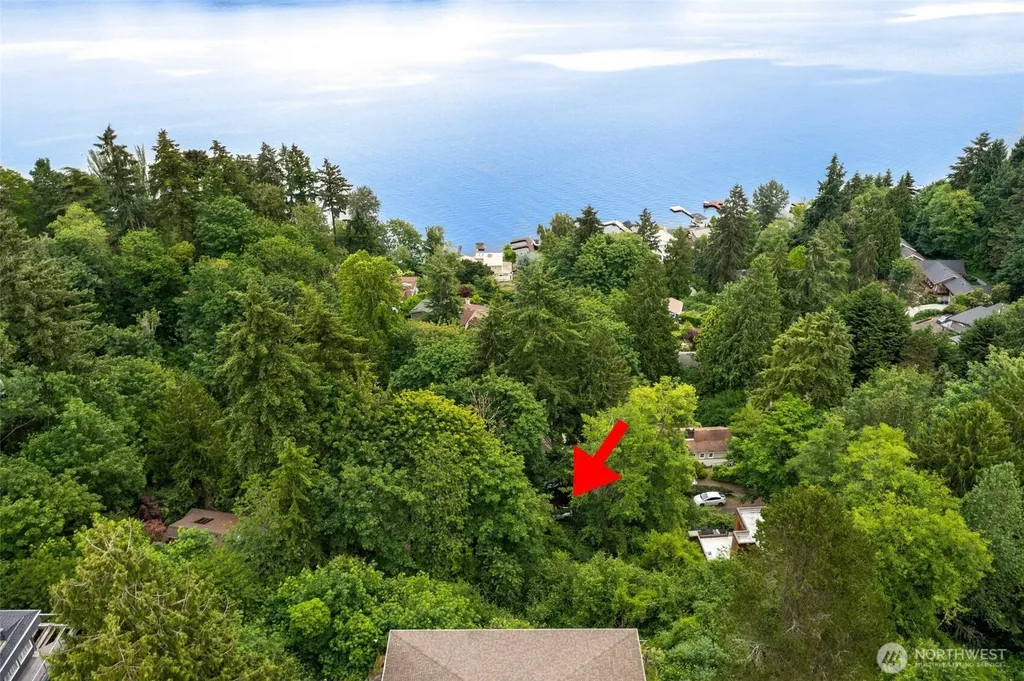 13737 41st Avenue NE Seattle WA 98125
