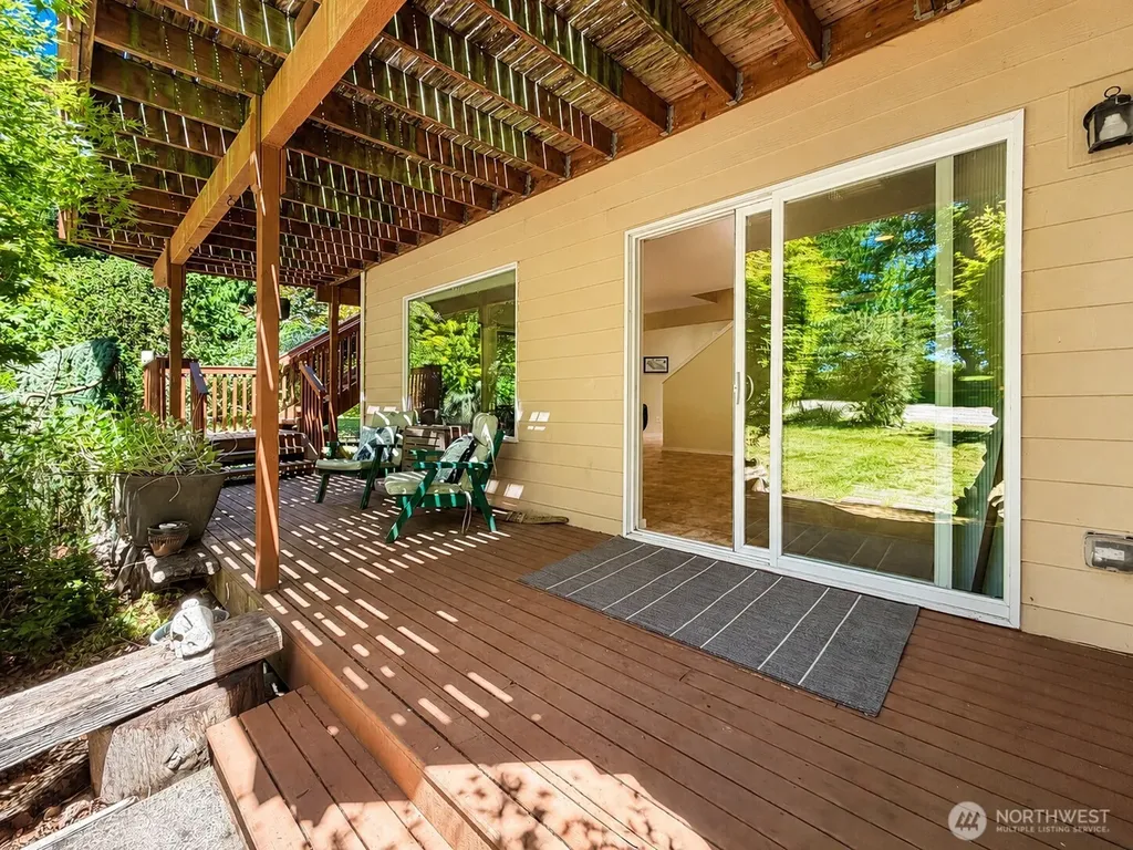 79 G Mukilteo Way Hat Island WA 98206