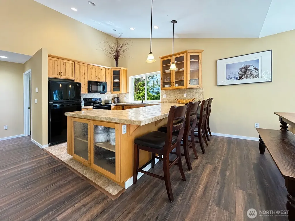 79 G Mukilteo Way Hat Island WA 98206