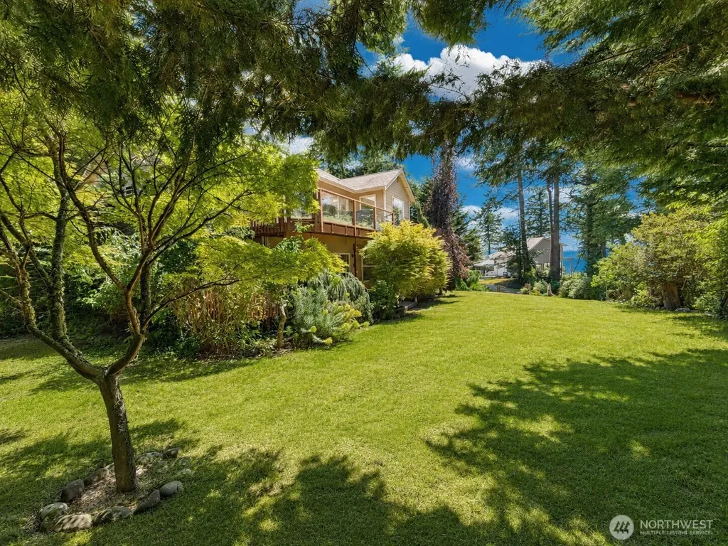 79 G Mukilteo Way Hat Island WA 98206